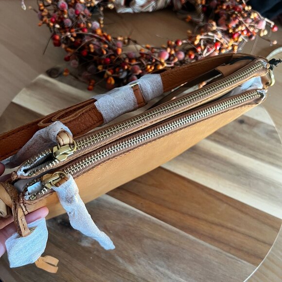 Margot New York Jules LEATHER Purse Accordion Crossbody Tan Cognac $150 NWT - Picture 7 of 12